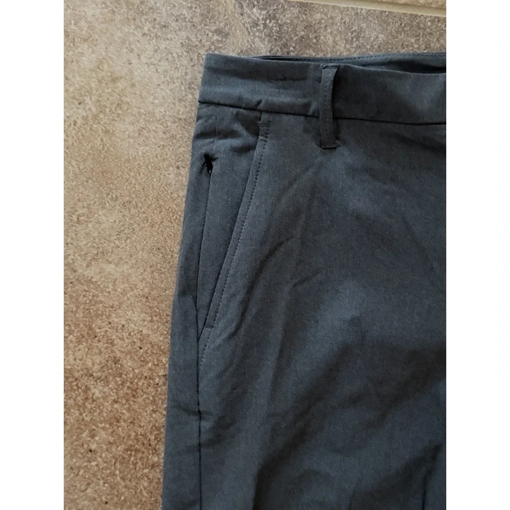 All in Motion Men's Gray Golf Cargo Shorts UPF 50+ Inseam 8